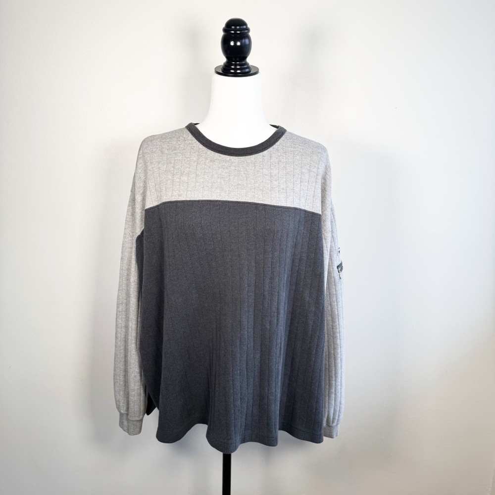 Grey Oversize Sweater Y2K